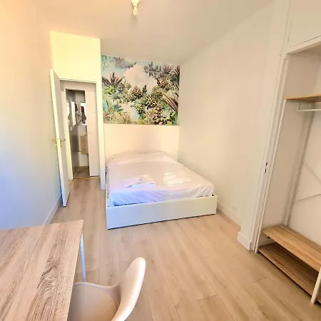 Arènes - T2 Calme Climatisé