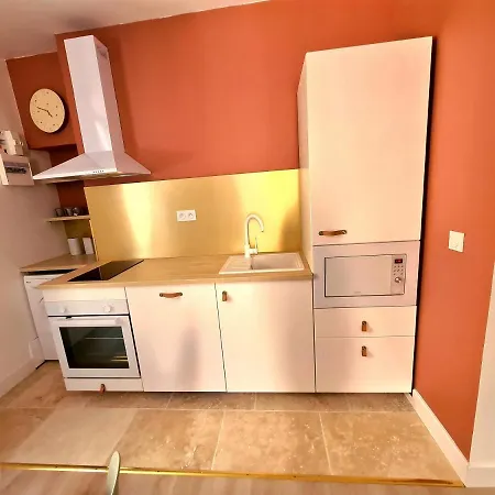 Arènes - T2 Calme Climatisé *