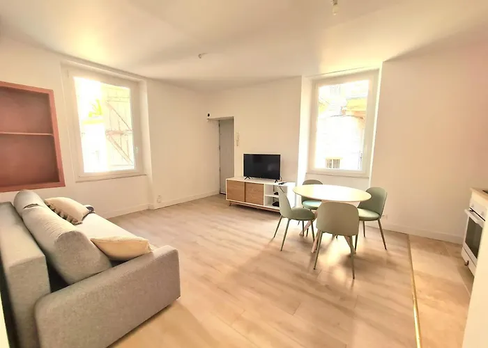 Arènes - T2 Calme Climatisé * Nimes