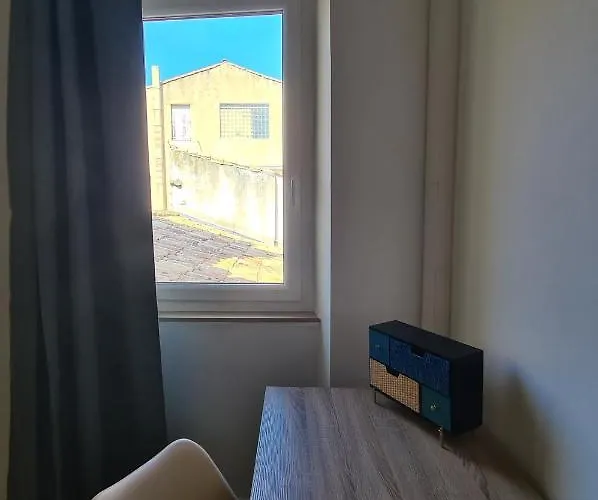 Arènes - T2 Calme Climatisé Apartamento *